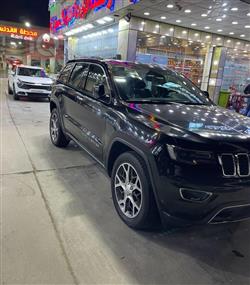 جیپ گراند شیرۆکی